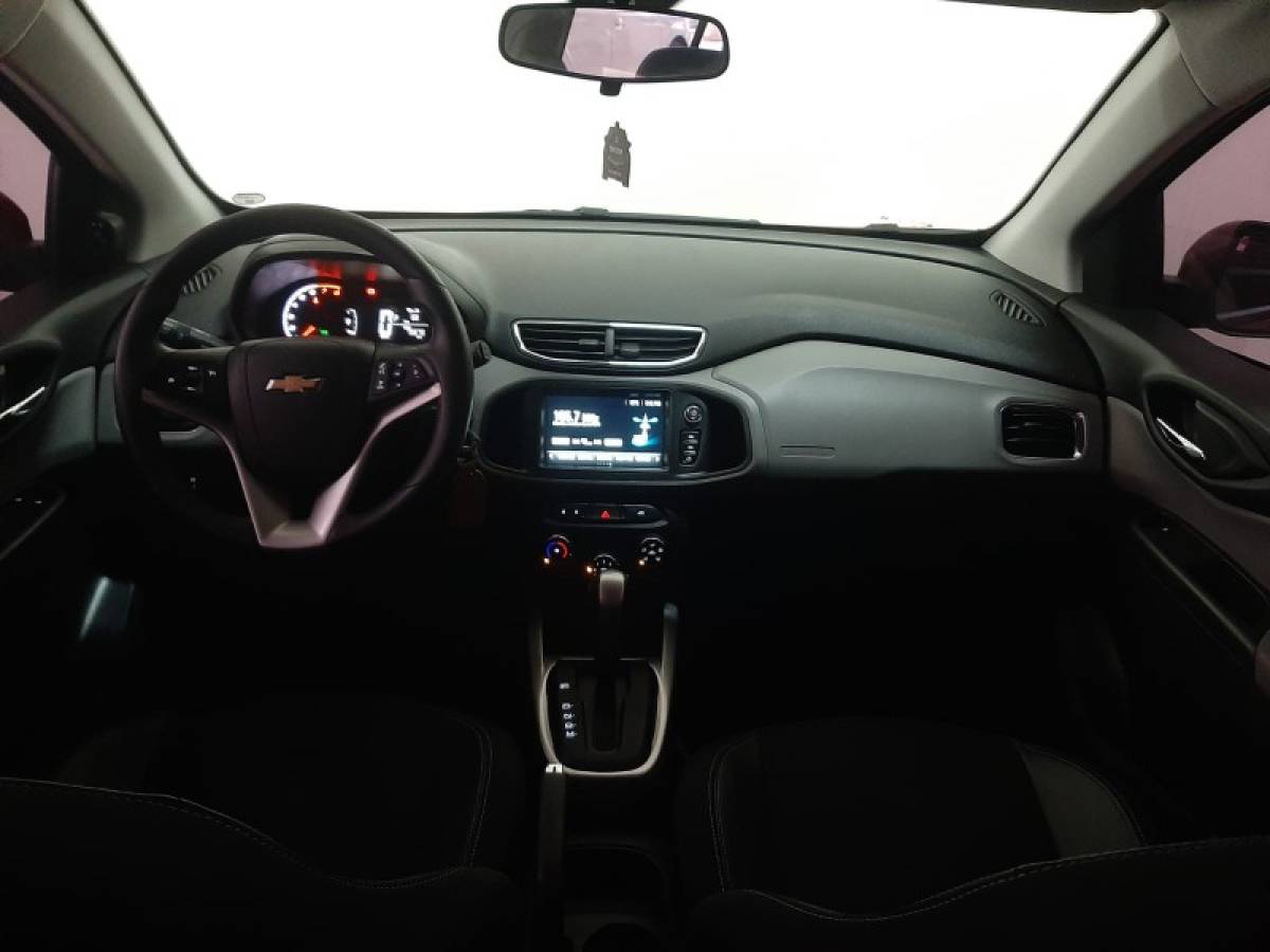 CHEVROLET - ONIX - 2019/2019 - Vermelha - R$ 65.900,00