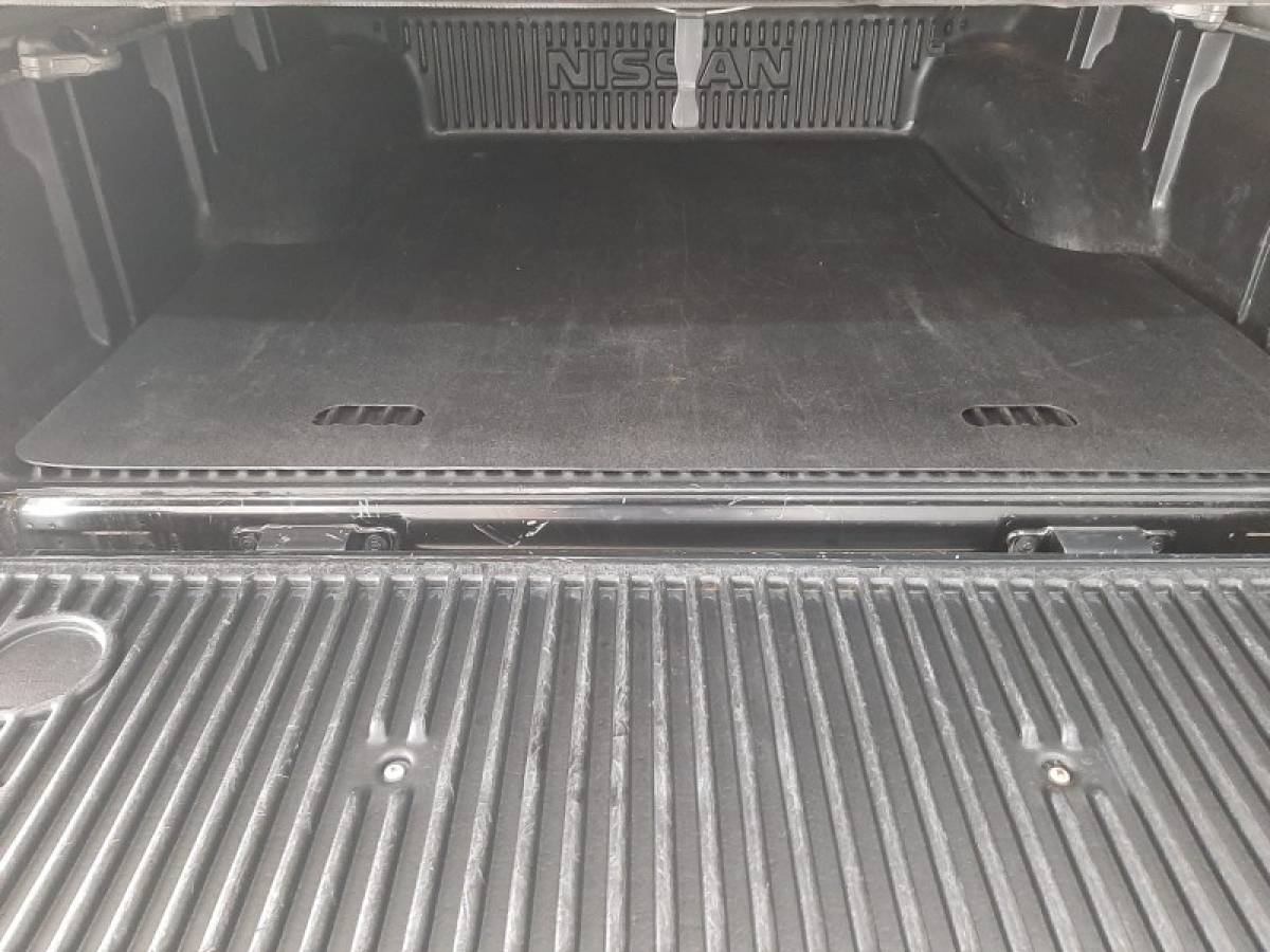 NISSAN - FRONTIER - 2012/2013 - Preta - R$ 104.900,00