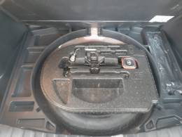 TOYOTA - COROLLA - 2023/2024 - Vermelha - R$ 175.000,00