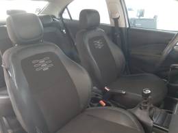 CHEVROLET - PRISMA - 2018/2019 - Branca - R$ 63.900,00