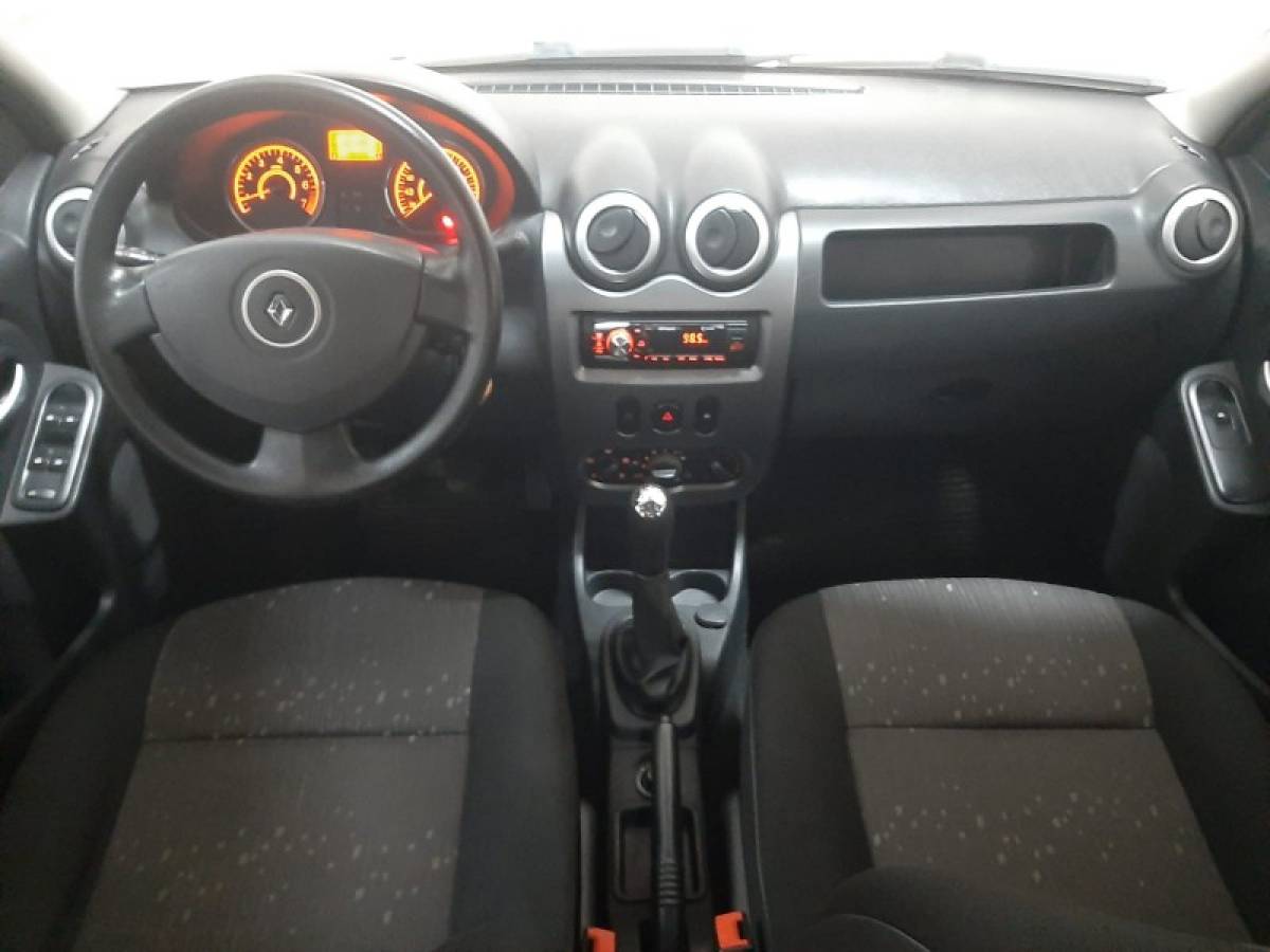 RENAULT - LOGAN - 2011/2011 - Prata - R$ 26.900,00