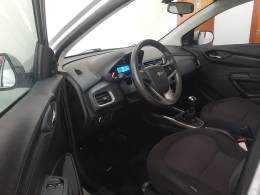 CHEVROLET - ONIX - 2015/2016 - Prata - R$ 54.900,00