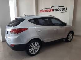 HYUNDAI - IX35 - 2010/2011 - Prata - R$ 59.900,00