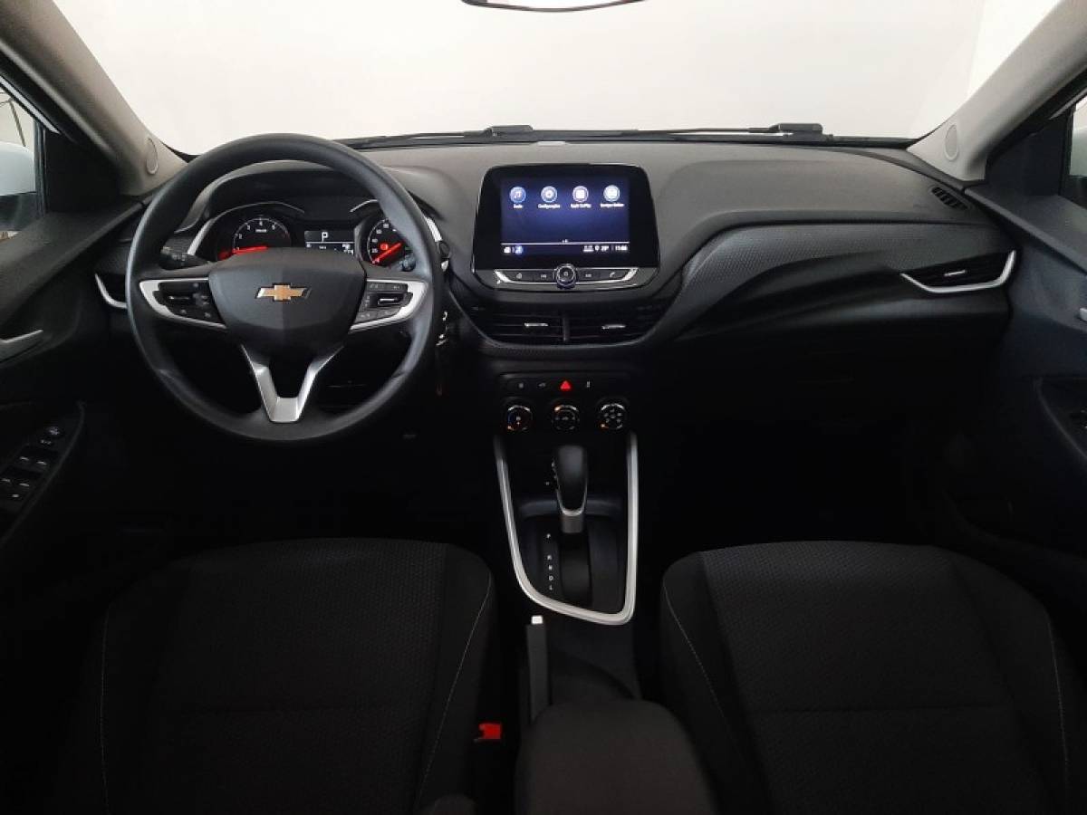 CHEVROLET - ONIX - 2022/2023 - Branca - R$ 88.900,00