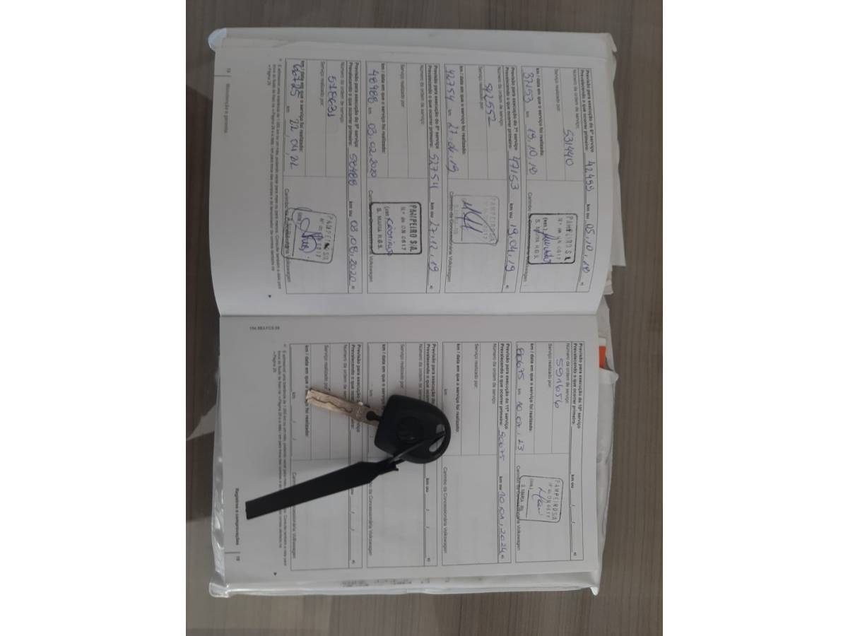 VOLKSWAGEN - SPACE CROSS - 2015/2015 - Prata - R$ 64.900,00