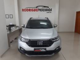 FIAT - STRADA - 2022/2022 - Prata - R$ 105.900,00