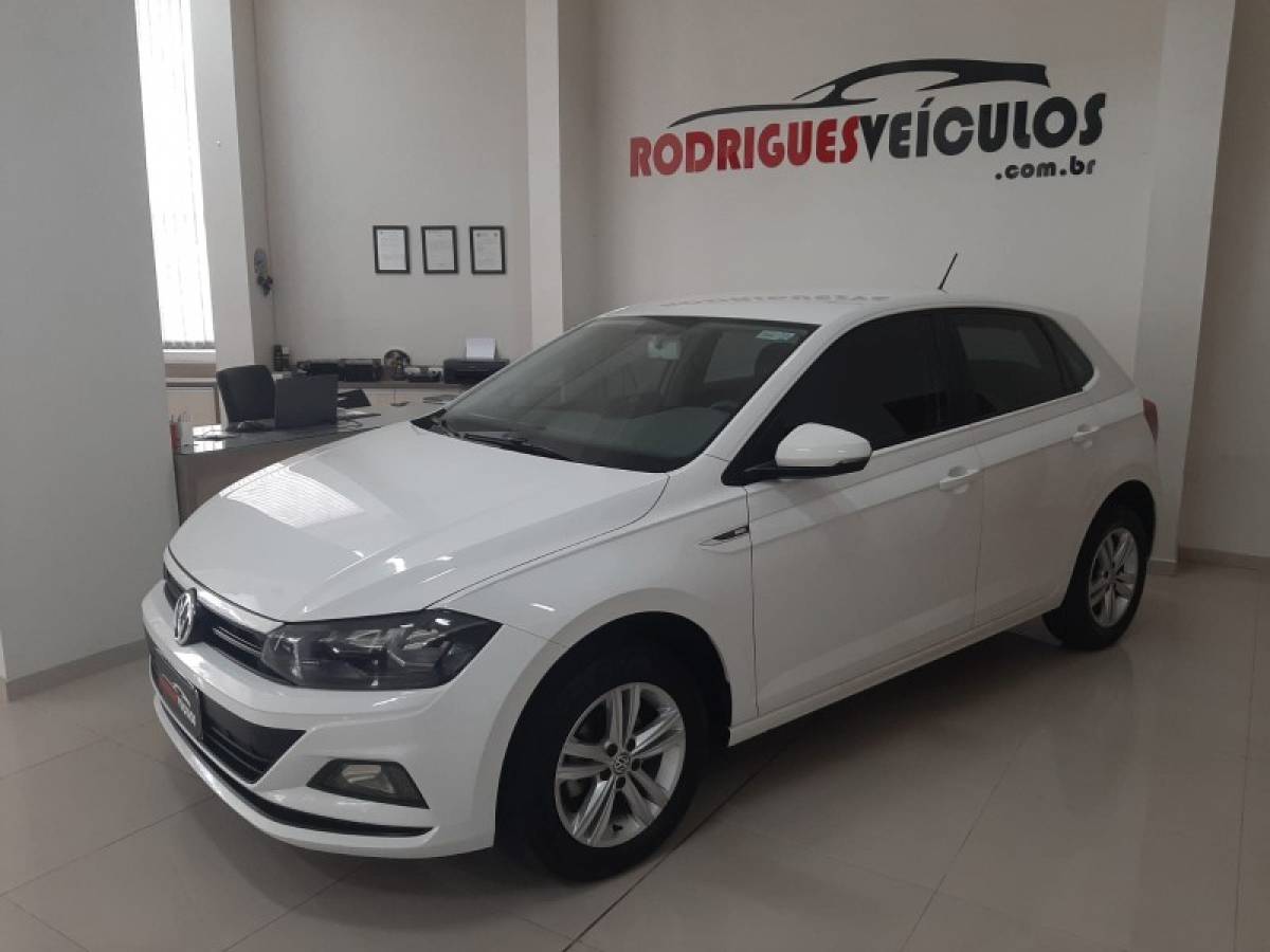 VOLKSWAGEN - POLO - 2019/2019 - Branca - R$ 67.900,00