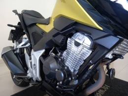 HONDA - CB 300F TWISTER - 2024/2024 - Dourada - R$ 25.900,00
