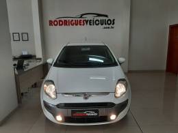 FIAT - PUNTO - 2015/2016 - Branca - R$ 47.900,00