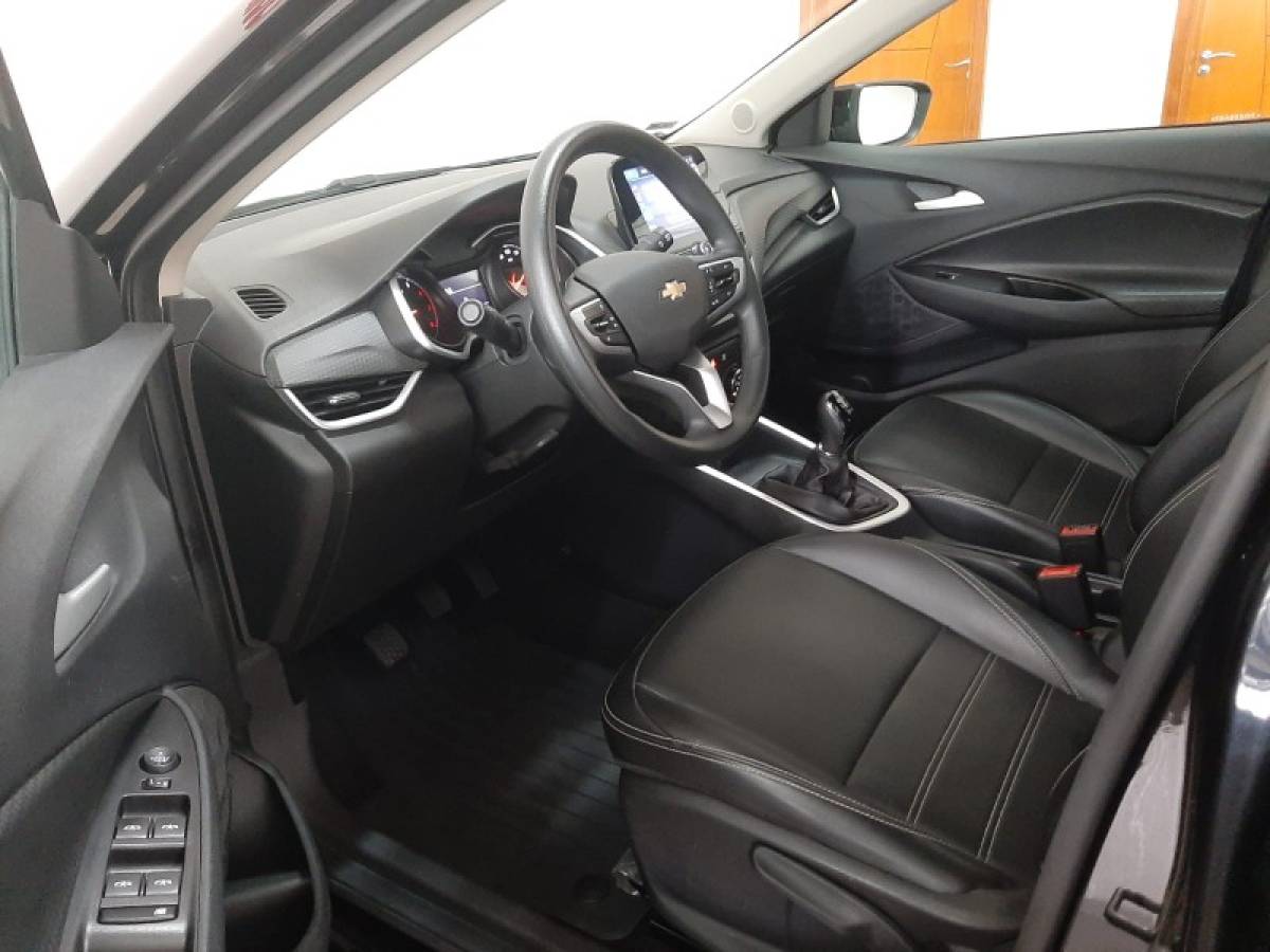 CHEVROLET - ONIX - 2023/2023 - Preta - R$ 75.900,00