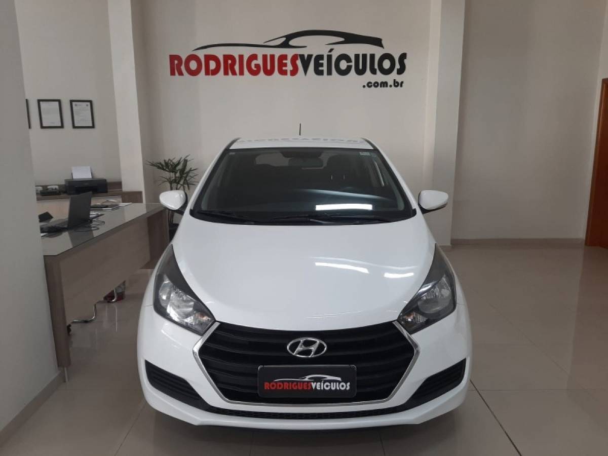 HYUNDAI - HB20 - 2017/2018 - Branca - R$ 64.900,00