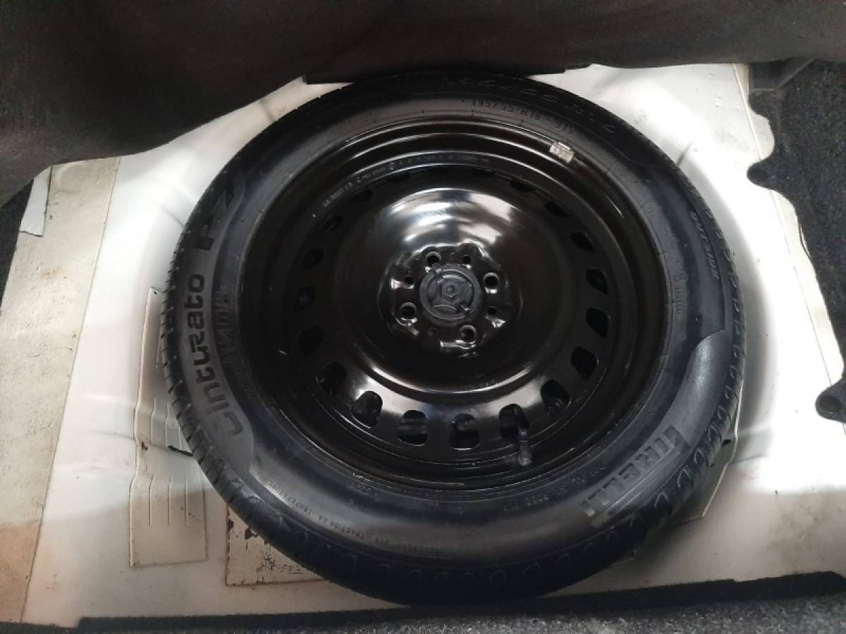 FIAT - PUNTO - 2015/2016 - Branca - R$ 47.900,00