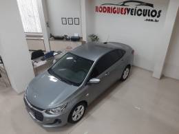 CHEVROLET - ONIX - 2023/2024 - Prata - R$ 92.900,00