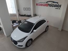 HYUNDAI - HB20 - 2017/2018 - Branca - R$ 64.900,00