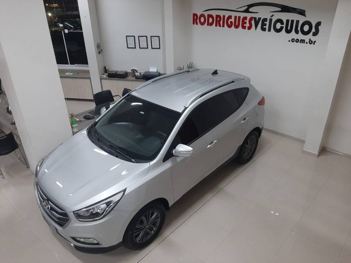 HYUNDAI - IX35 - 2019/2020 - Prata - R$ 95.900,00