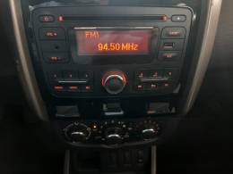 RENAULT - DUSTER - 2015/2016 - Preta - R$ 58.900,00