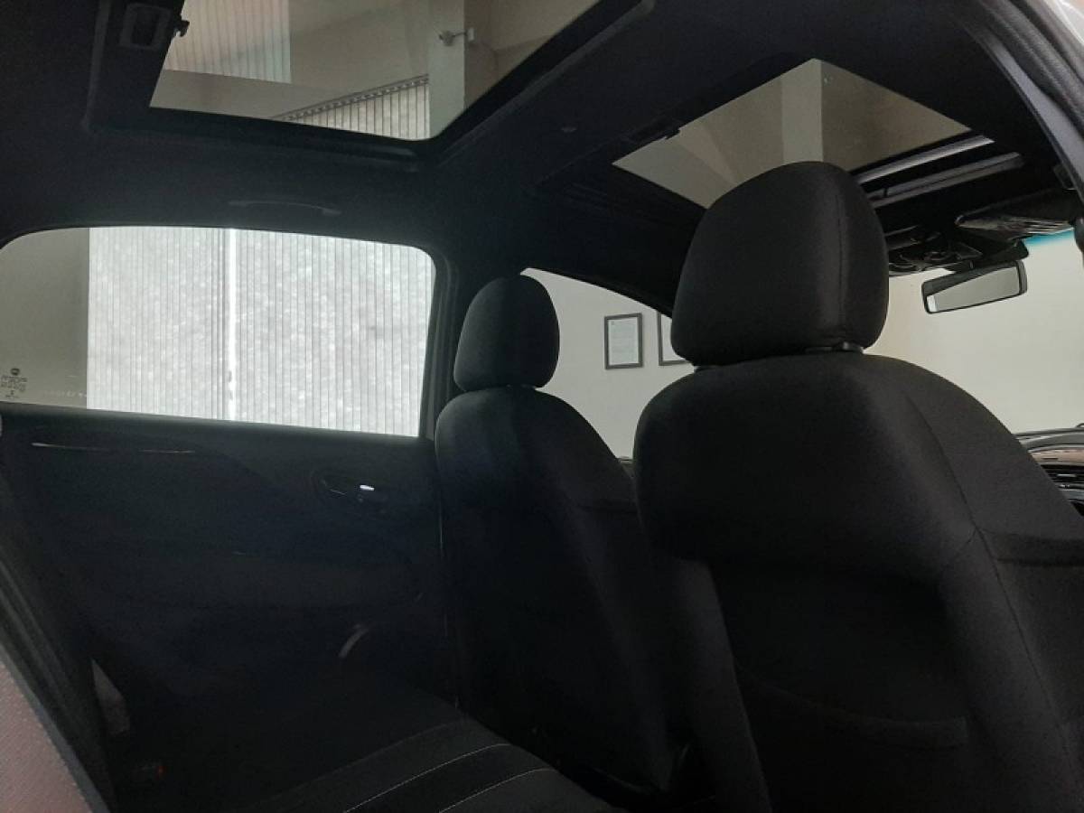 FIAT - PUNTO - 2014/2015 - Branca - R$ 54.900,00