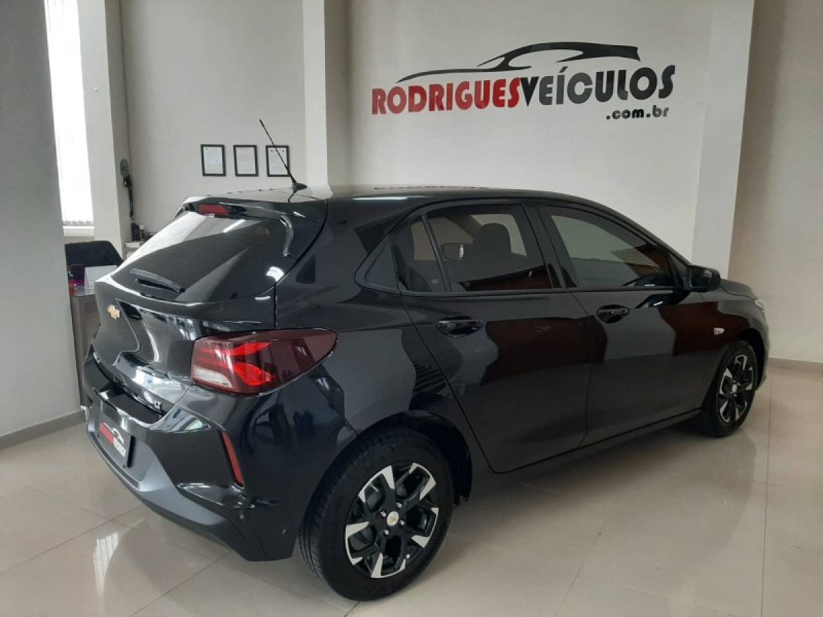 CHEVROLET - ONIX - 2020/2020 - Preta - R$ 63.900,00