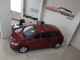 CHEVROLET - ONIX - 2019/2019 - Vermelha - R$ 65.900,00