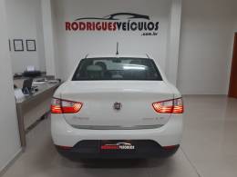 FIAT - GRAND SIENA - 2015/2015 - Branca - R$ 47.900,00