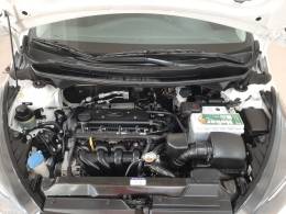 HYUNDAI - HB20 - 2017/2018 - Branca - R$ 64.900,00