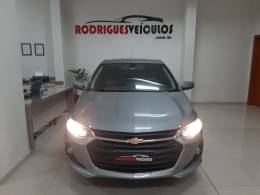 CHEVROLET - ONIX - 2023/2024 - Prata - R$ 92.900,00