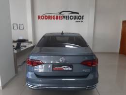 VOLKSWAGEN - VIRTUS - 2019/2019 - Cinza - R$ 82.900,00