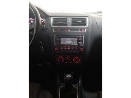 VOLKSWAGEN - SPACE CROSS - 2015/2015 - Prata - R$ 64.900,00