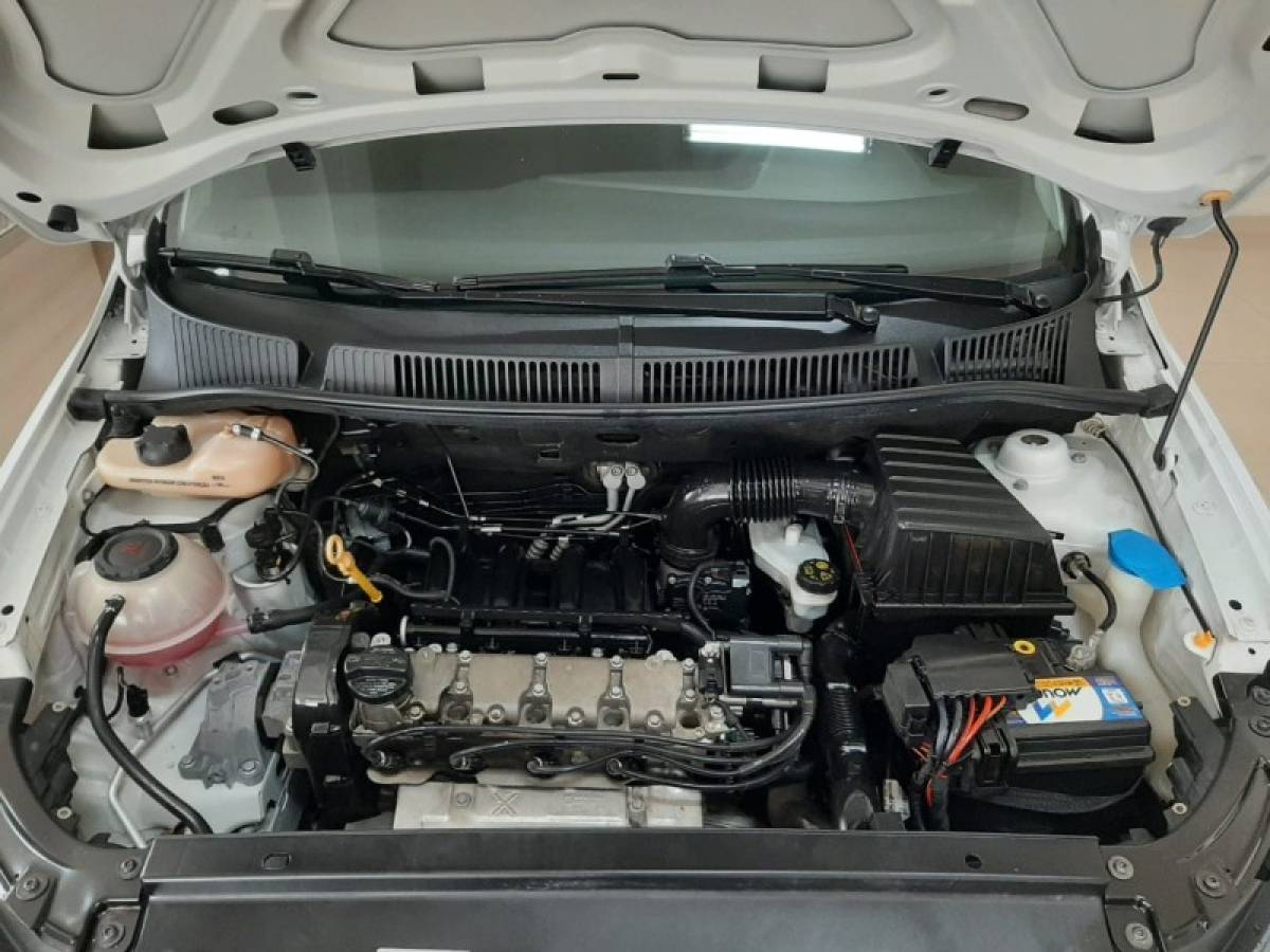 VOLKSWAGEN - FOX - 2019/2019 - Branca - R$ 58.900,00