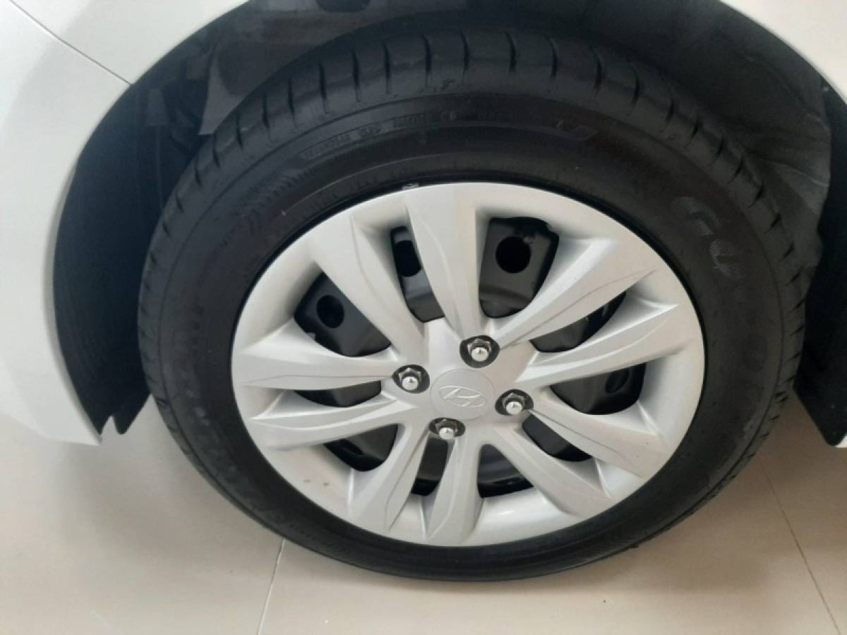 HYUNDAI - HB20 - 2018/2019 - Branca - R$ 56.900,00