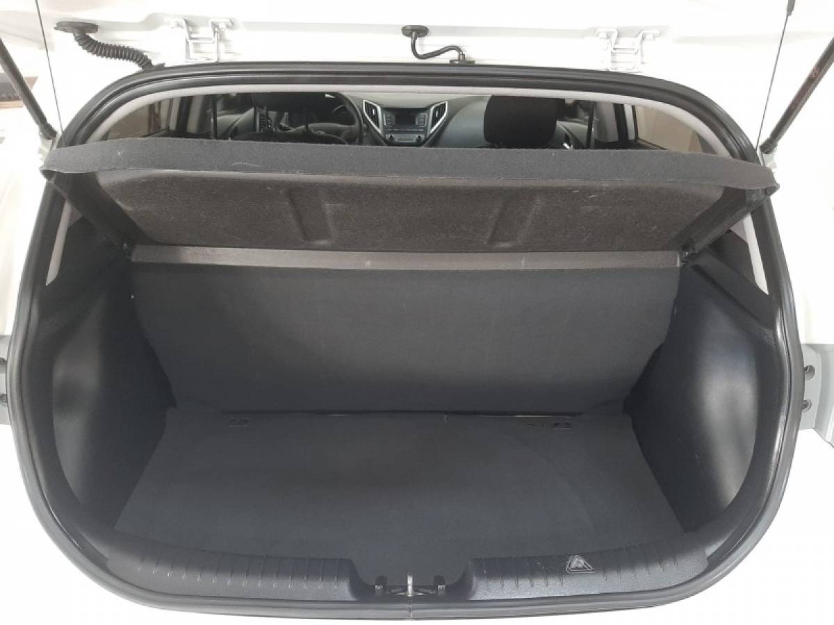 HYUNDAI - HB20 - 2017/2018 - Branca - R$ 64.900,00