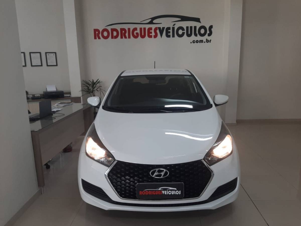 HYUNDAI - HB20 - 2018/2019 - Branca - R$ 56.900,00