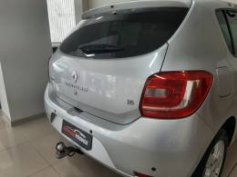 RENAULT - SANDERO - 2014/2015 - Prata - R$ 44.900,00