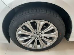 TOYOTA - COROLLA - 2020/2021 - Prata - R$ 119.990,00