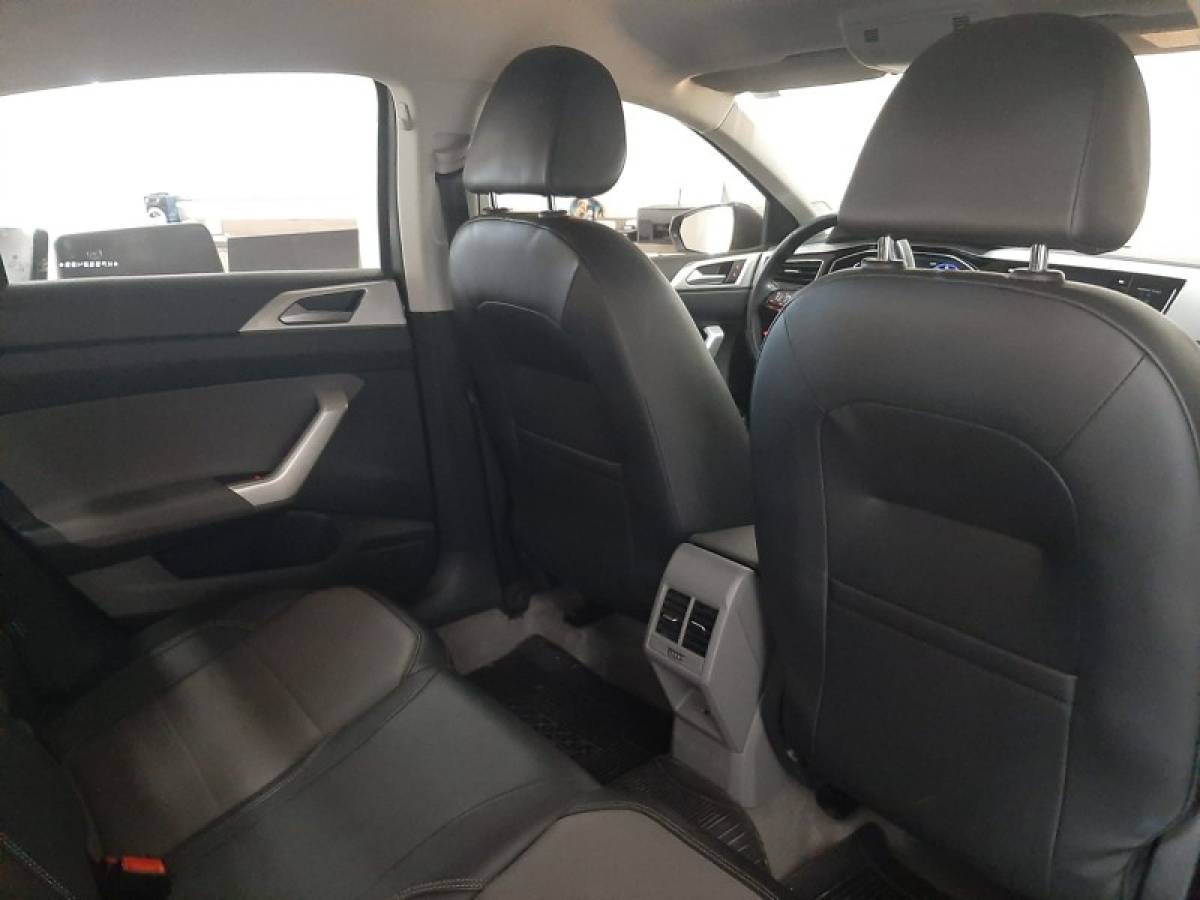 VOLKSWAGEN - VIRTUS - 2019/2019 - Cinza - R$ 82.900,00