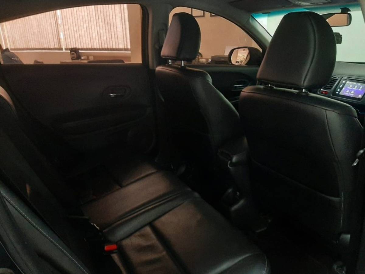 HONDA - HR-V - 2017/2017 - Preta - R$ 89.900,00