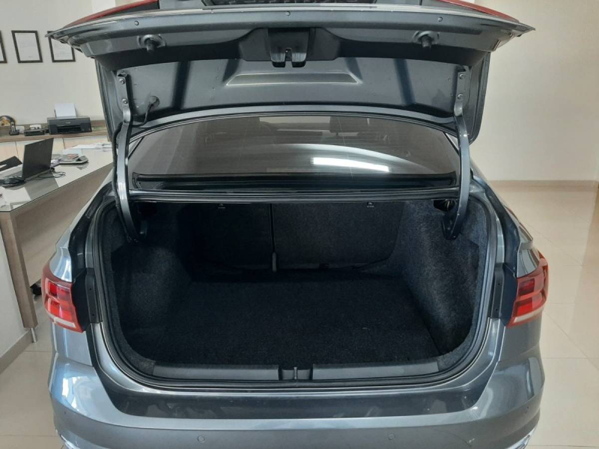VOLKSWAGEN - VIRTUS - 2019/2019 - Cinza - R$ 82.900,00