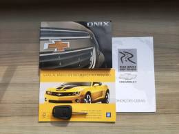 CHEVROLET - ONIX - 2015/2016 - Prata - R$ 54.900,00