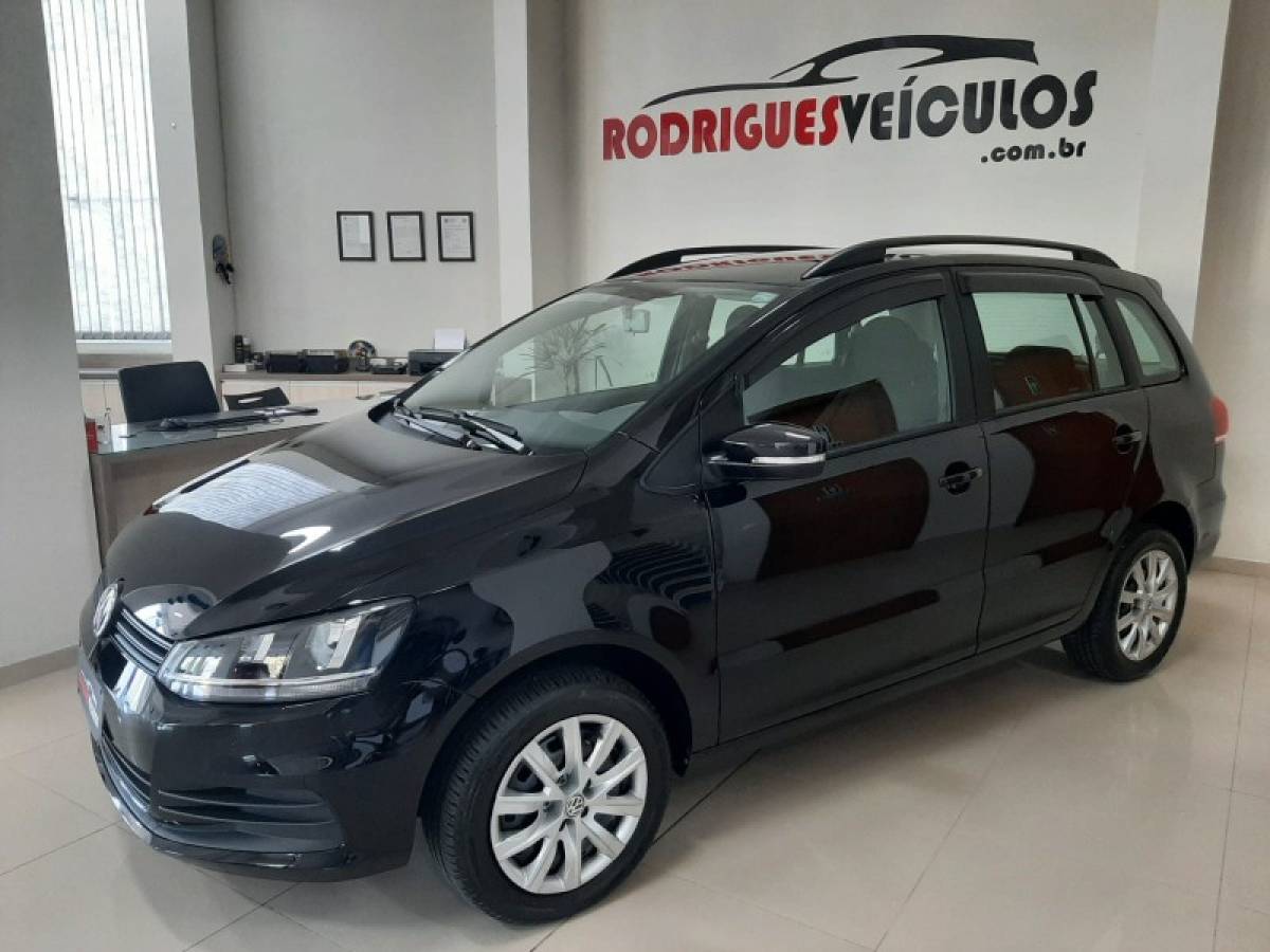 VOLKSWAGEN - SPACEFOX - 2017/2018 - Preta - R$ 56.900,00