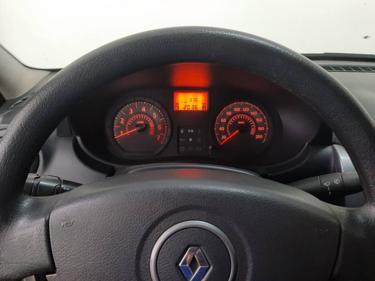 RENAULT - LOGAN - 2013/2013 - Branca - R$ 25.400,00