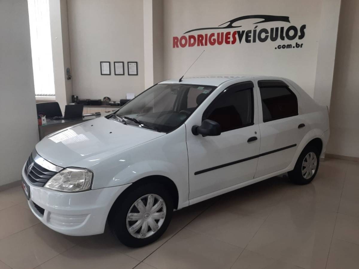 RENAULT - LOGAN - 2013/2013 - Branca - R$ 25.400,00