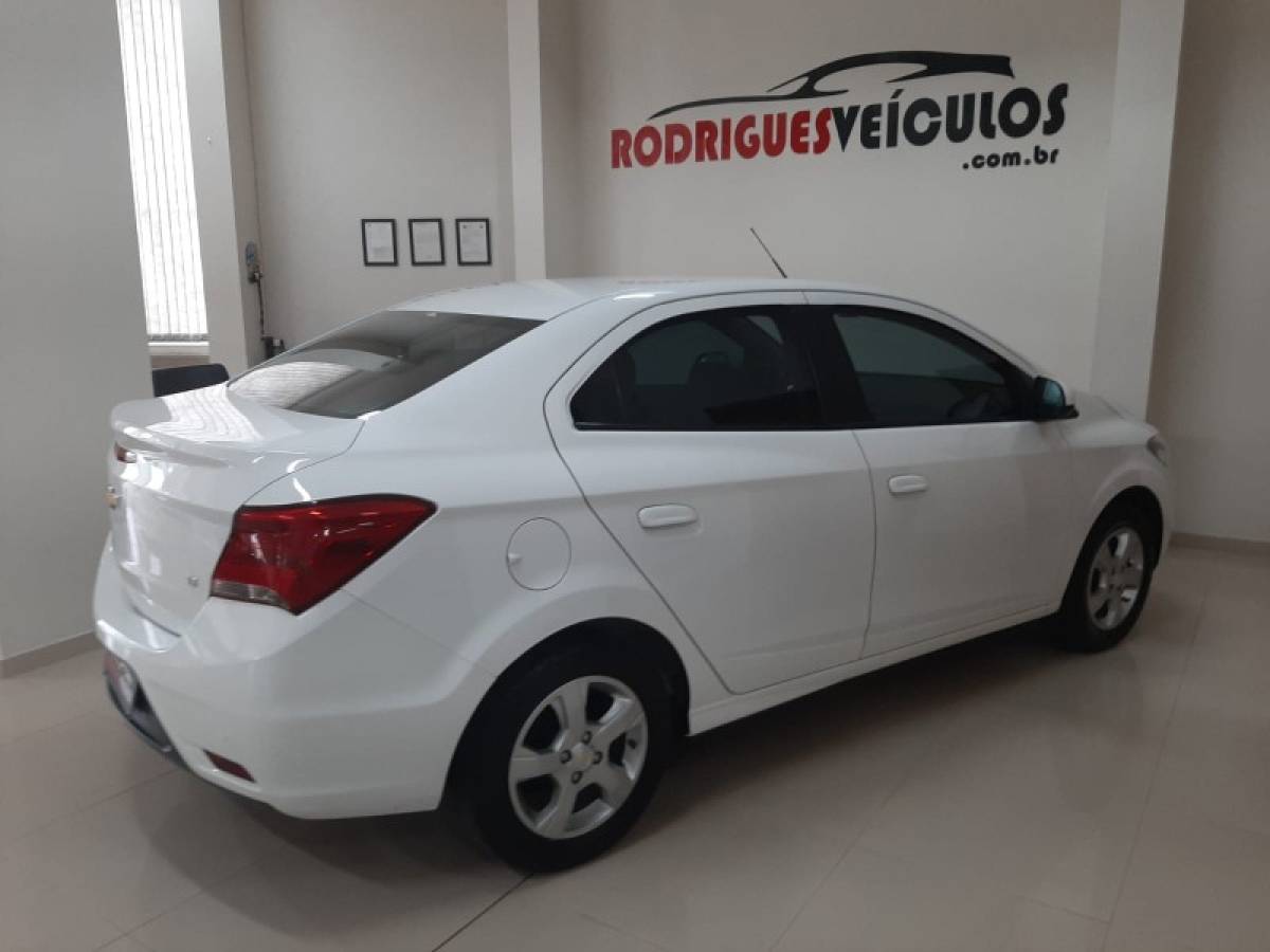 CHEVROLET - PRISMA - 2018/2019 - Branca - R$ 63.900,00