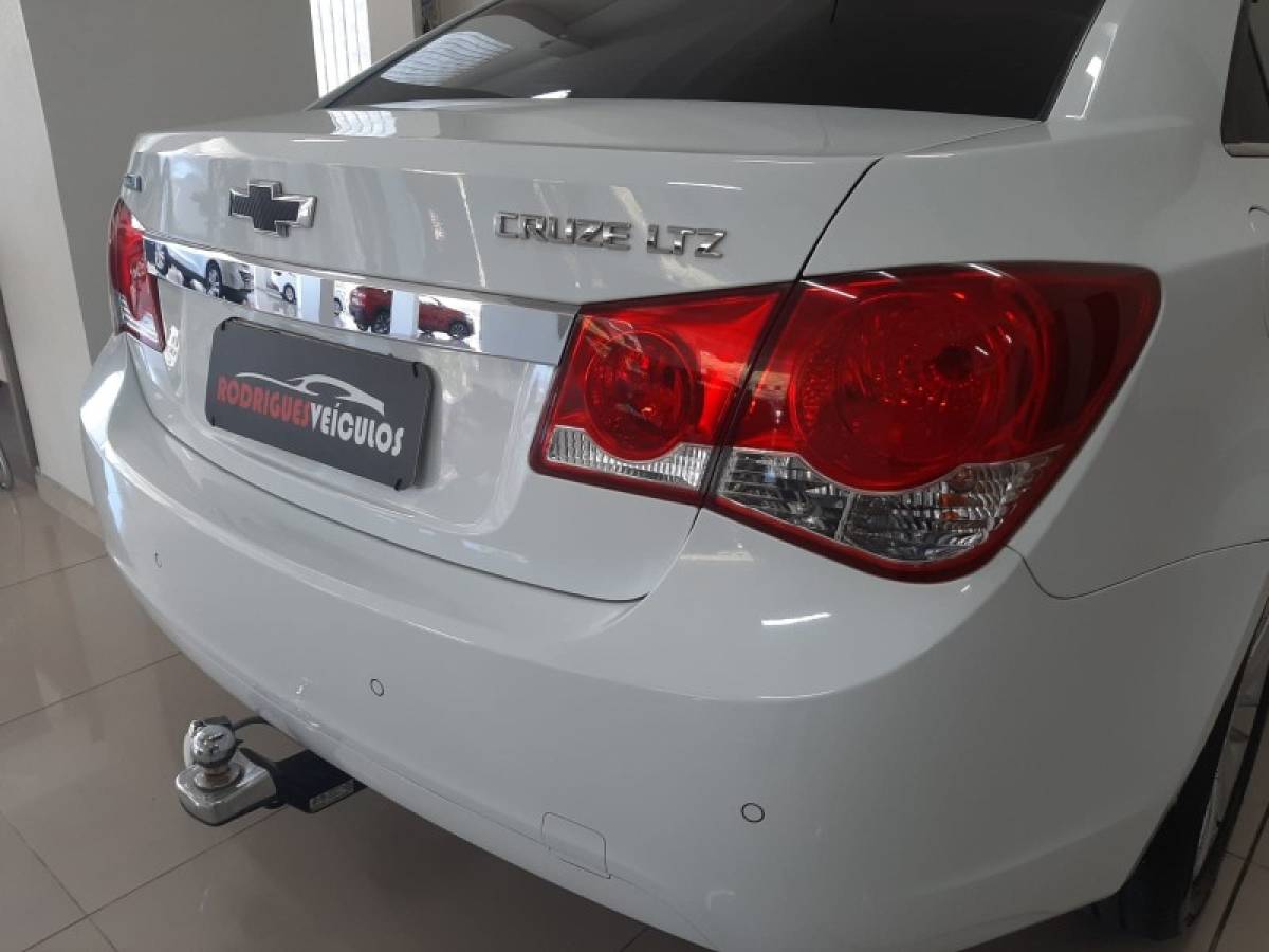 CHEVROLET - CRUZE - 2012/2012 - Branca - R$ 58.900,00
