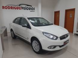 FIAT - GRAND SIENA - 2015/2015 - Branca - R$ 47.900,00