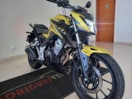 HONDA - CB 300F TWISTER - 2024/2024 - Dourada - R$ 25.900,00