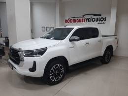 TOYOTA - HILUX - 2022/2022 - Branca - R$ 259.000,00