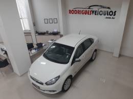 FIAT - GRAND SIENA - 2015/2015 - Branca - R$ 47.900,00