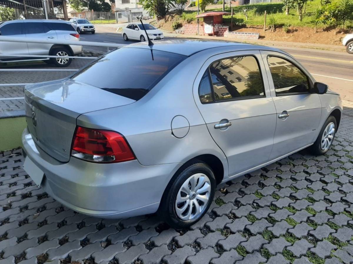 VOLKSWAGEN - VOYAGE - 2009/2009 - Prata - R$ 25.900,00