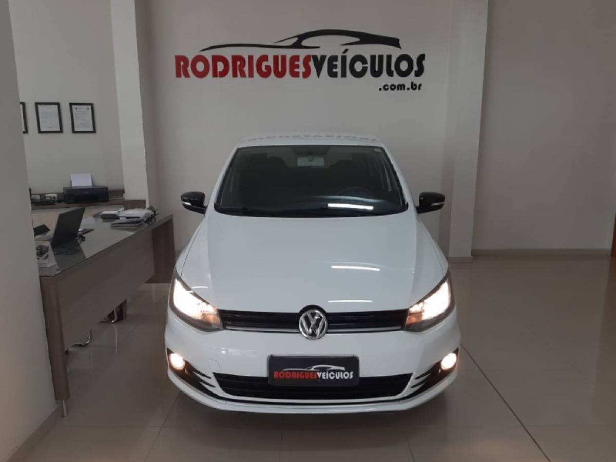 VOLKSWAGEN - FOX - 2019/2019 - Branca - R$ 58.900,00