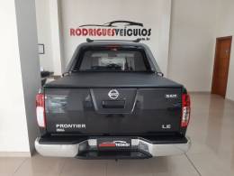 NISSAN - FRONTIER - 2012/2013 - Preta - R$ 104.900,00